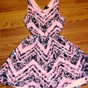 Jr Size Small Streachy Pink lace Dress Rue 21